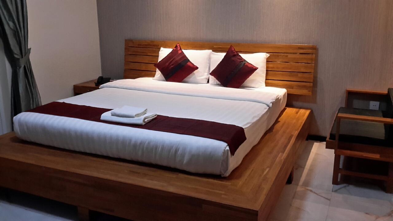 Hotel 9 Mile Yangon Esterno foto