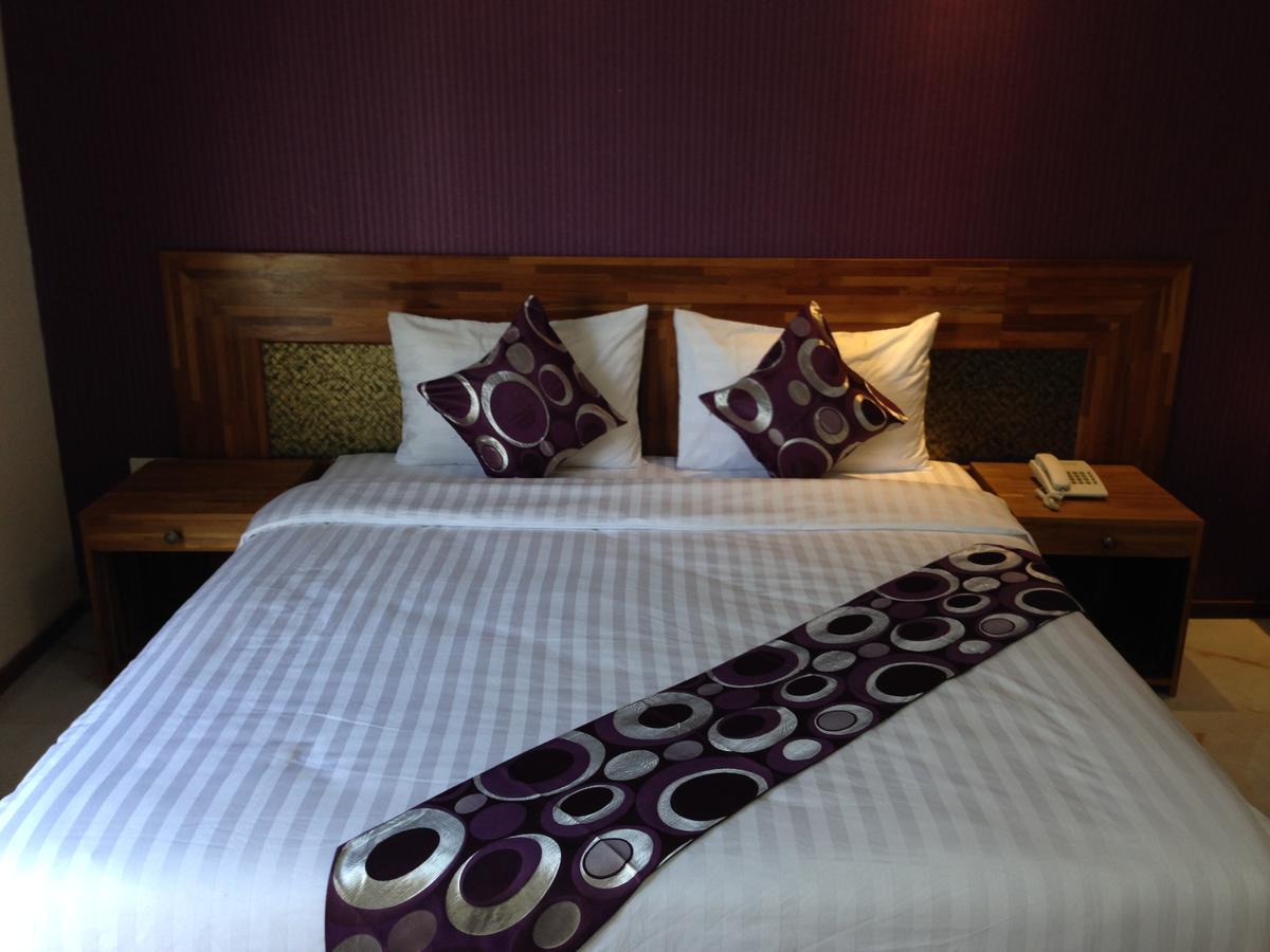 Hotel 9 Mile Yangon Esterno foto